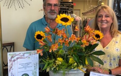 Calusa Garden Club Celebrates National Garden Week & Awards Scholarships – –