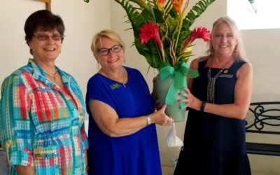 Calusa Garden Club Installs New Officers – –